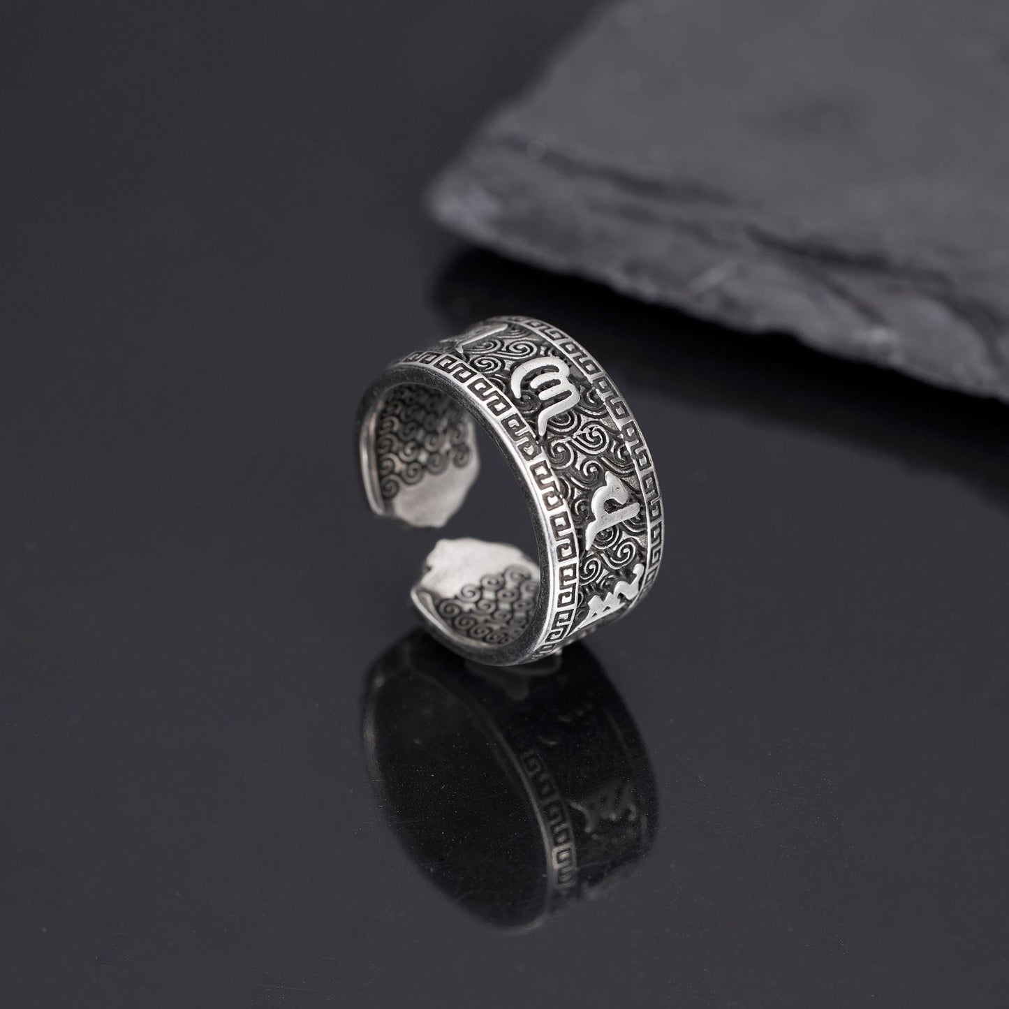 YT Good luck with an adjustable vintage silver ring