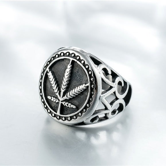 YT Punk style personality retro maple leaf good luck ring